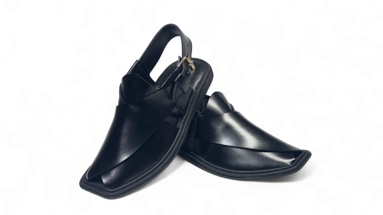 Golti Black Peshawari Chappal